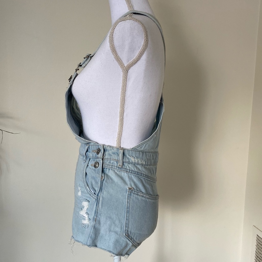 Overall shorts - Picture 3 of 7